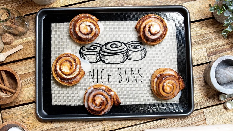 Baking mat with cinnamon rolls